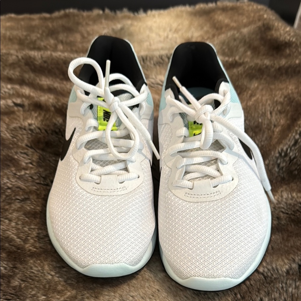 Nike Kids White and Light Blue Sneakers
